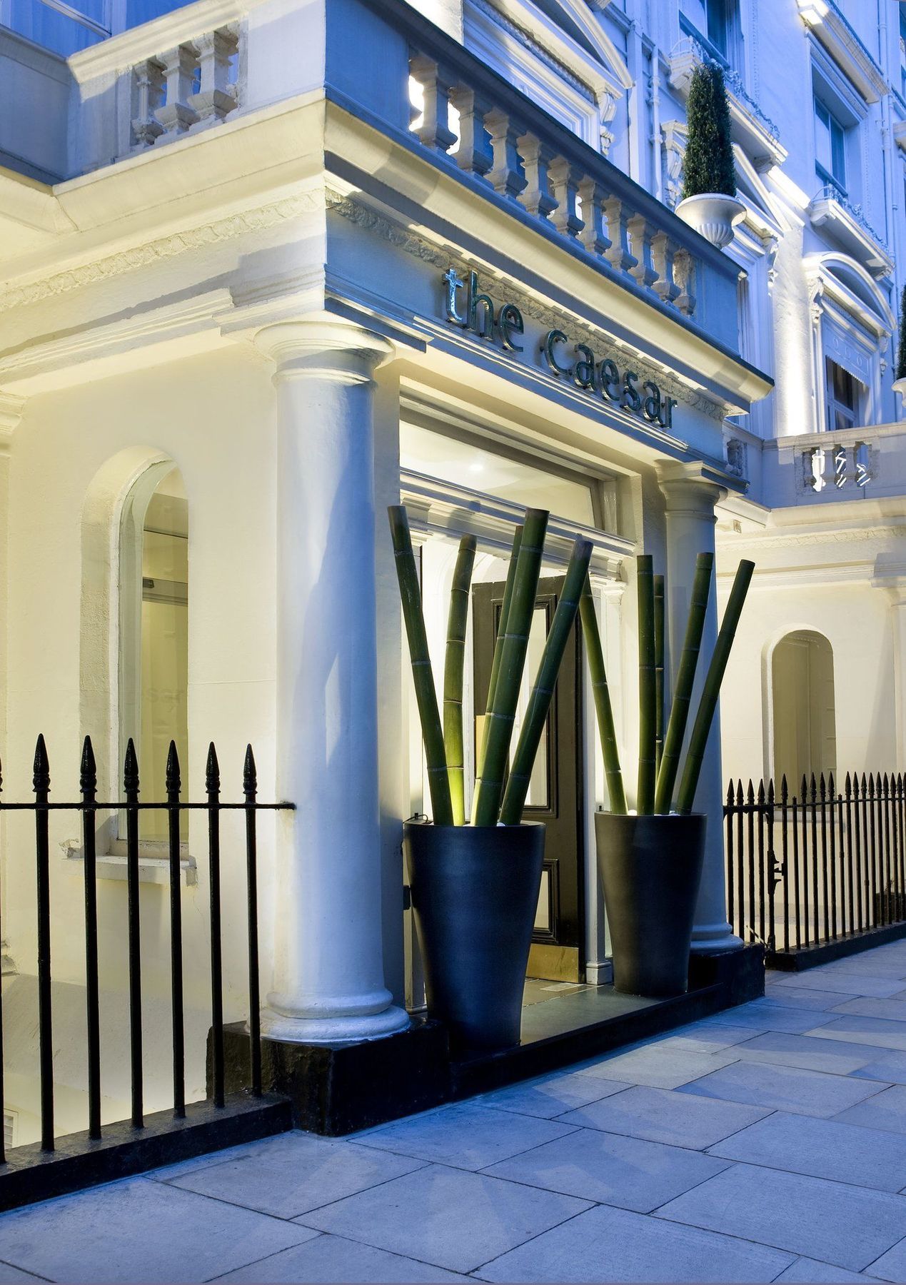 Caesar Hotel London Luaran gambar